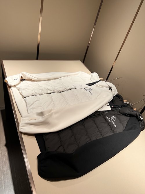 Moncler Soft Shell Waterproof Down-Insulated Jacket