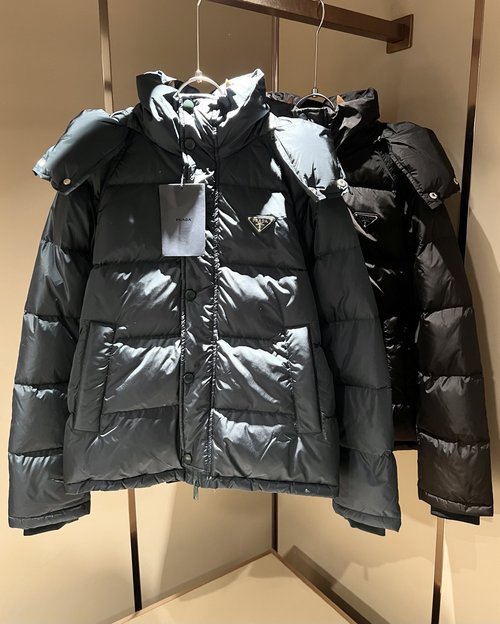Prada Waterproof Down Jacket Suitable for All Ages