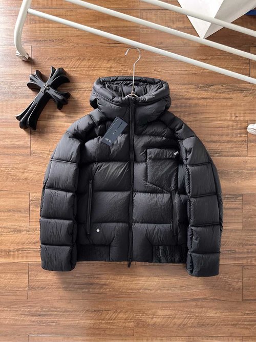 Dior Down Jacket with Stylish Logo and Slim Fit