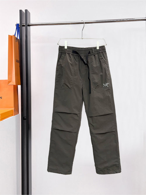 ArcTeryx Ultra-light Down Pants with Excellent Warmth