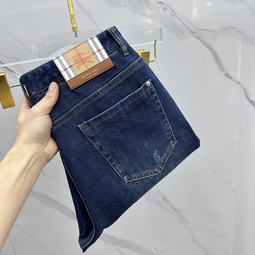 Burberry Premium Custom Jeans Made of Imported Denim
