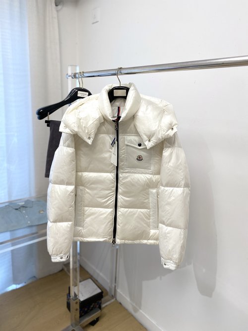 Moncler Premium Down Jacket with Outstanding Features