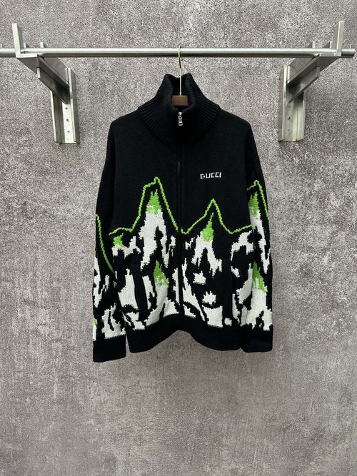 Gucci Zipper Jacket with Mountain Pattern Embroidered