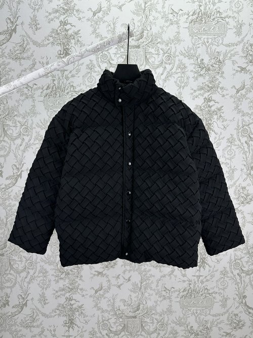 Bottega Veneta Solid Color Knitted Collared Coat