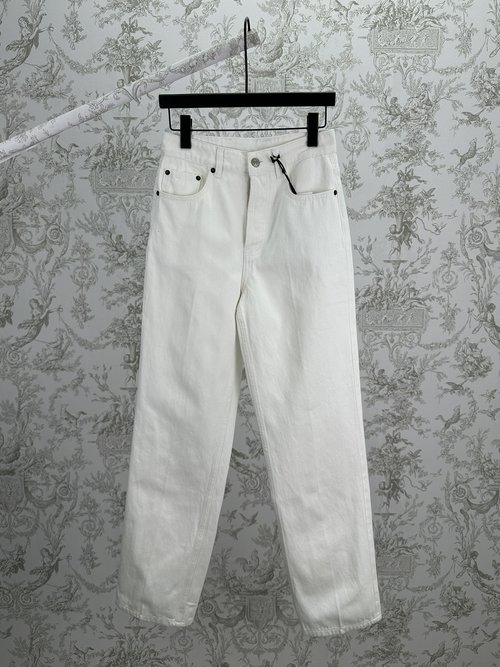 Celine Classic Mid-waist Straight-leg Jeans with Decorations