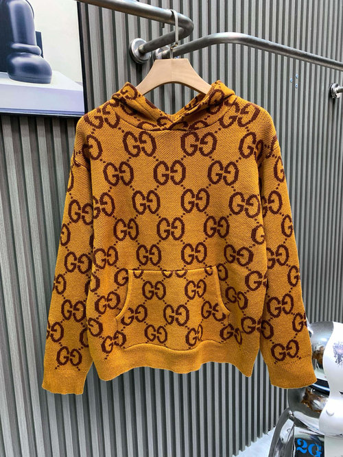Gucci GG Interlocking Jacquard Knit Sweater with Elegance