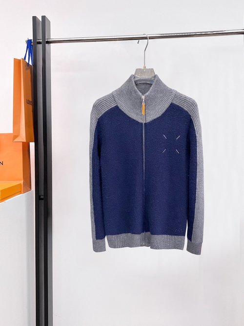 Maison Margiela Cozy Knitted Zippered Coat