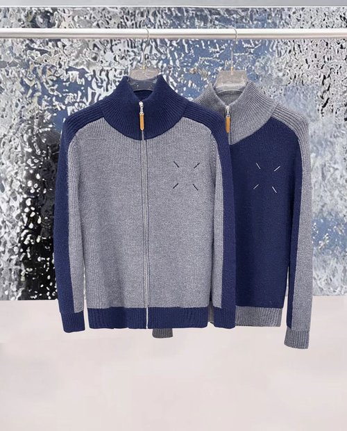 Maison Margiela Comfortable Warm Knit Zippered Jacket