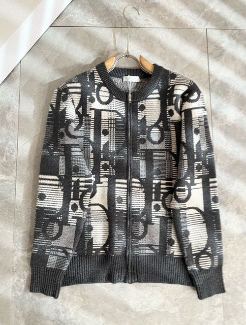 Dior Knitted Wool Sweater with Stereo Logo Hook