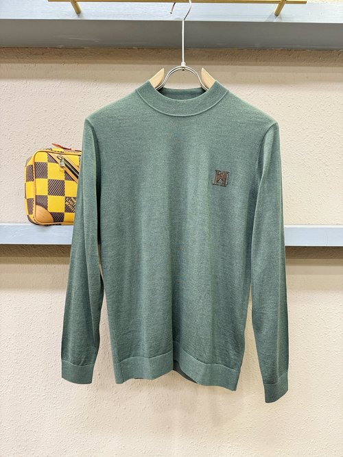 Hermes Soft and Stylish Logo Pattern Sweater