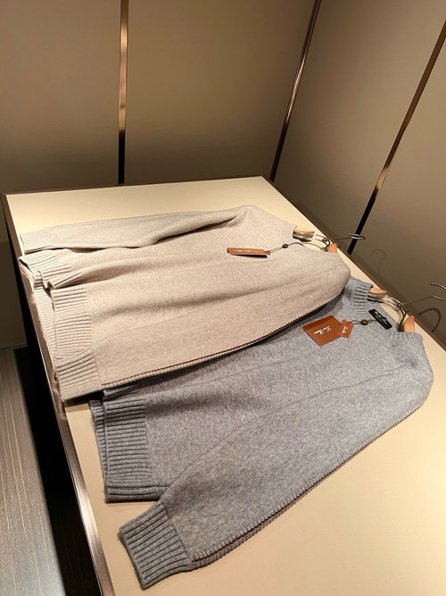 Loro Piana Knitted Wool Sweater, Customized Fabric, Suitable for Work