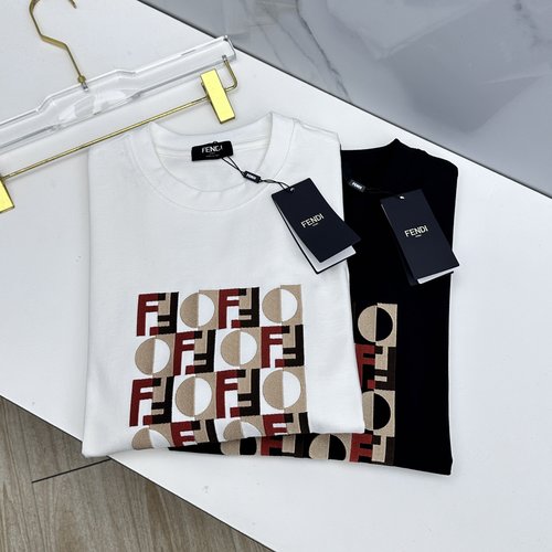 Fendi Short-Sleeved Round Neck T-Shirt with Premium Design
