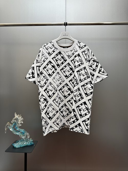 Fendi Debossed Monogram Short-Sleeve T-Shirt