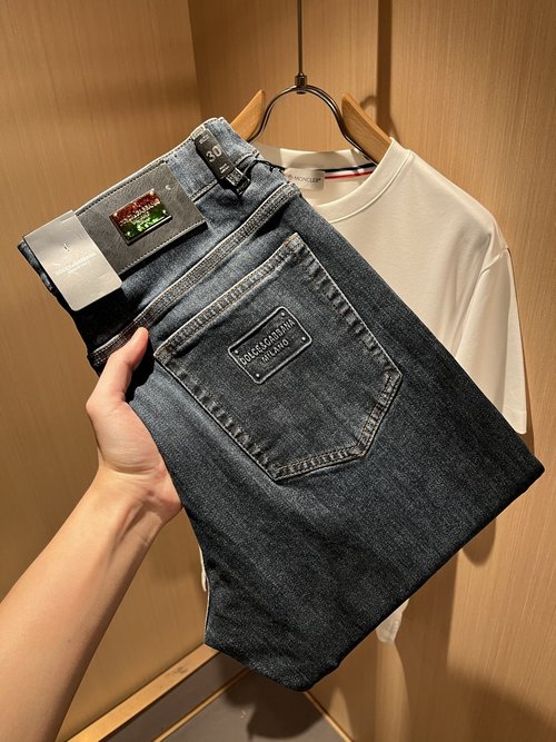 Celine Jeans with Natural Wash and Ideal Fit