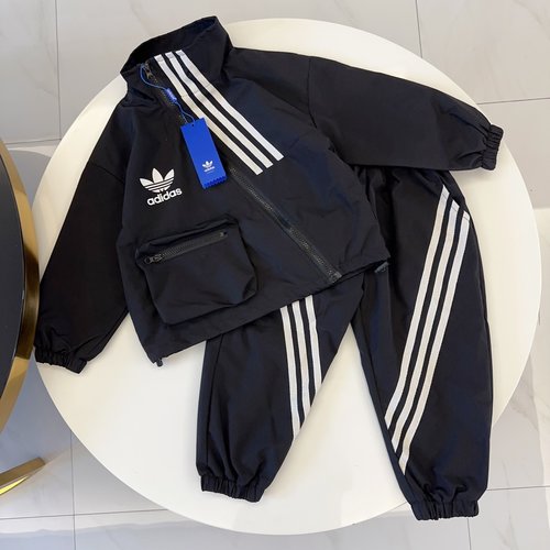 Adidas High-End Kids Classic Three-Stripe Set, Comfortable & Stylish