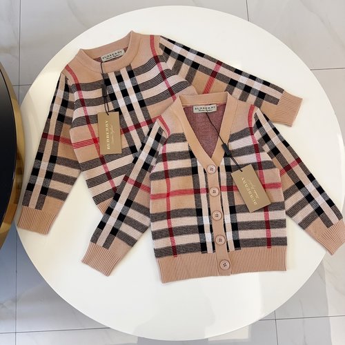 Burberry Unisex Kids Premium Knit Sweater - Comfortable & Stylish 