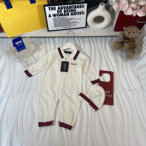 Gucci Stylish Soft Knit Baby Onesie Set