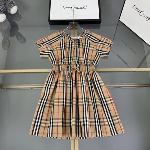 Burberry Girls Cotton Dress: Cinched Pleated Waist Flattering